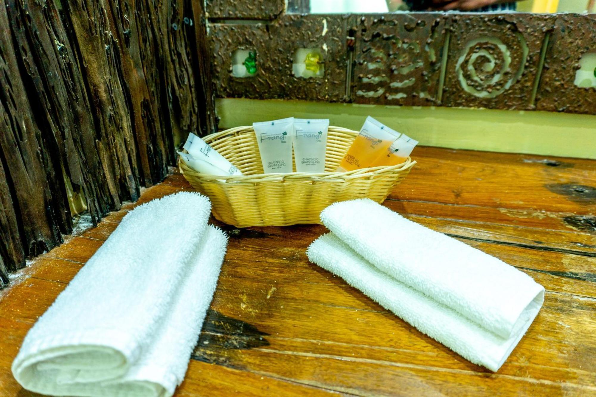 Weru Weru River Lodge Moshi Luaran gambar