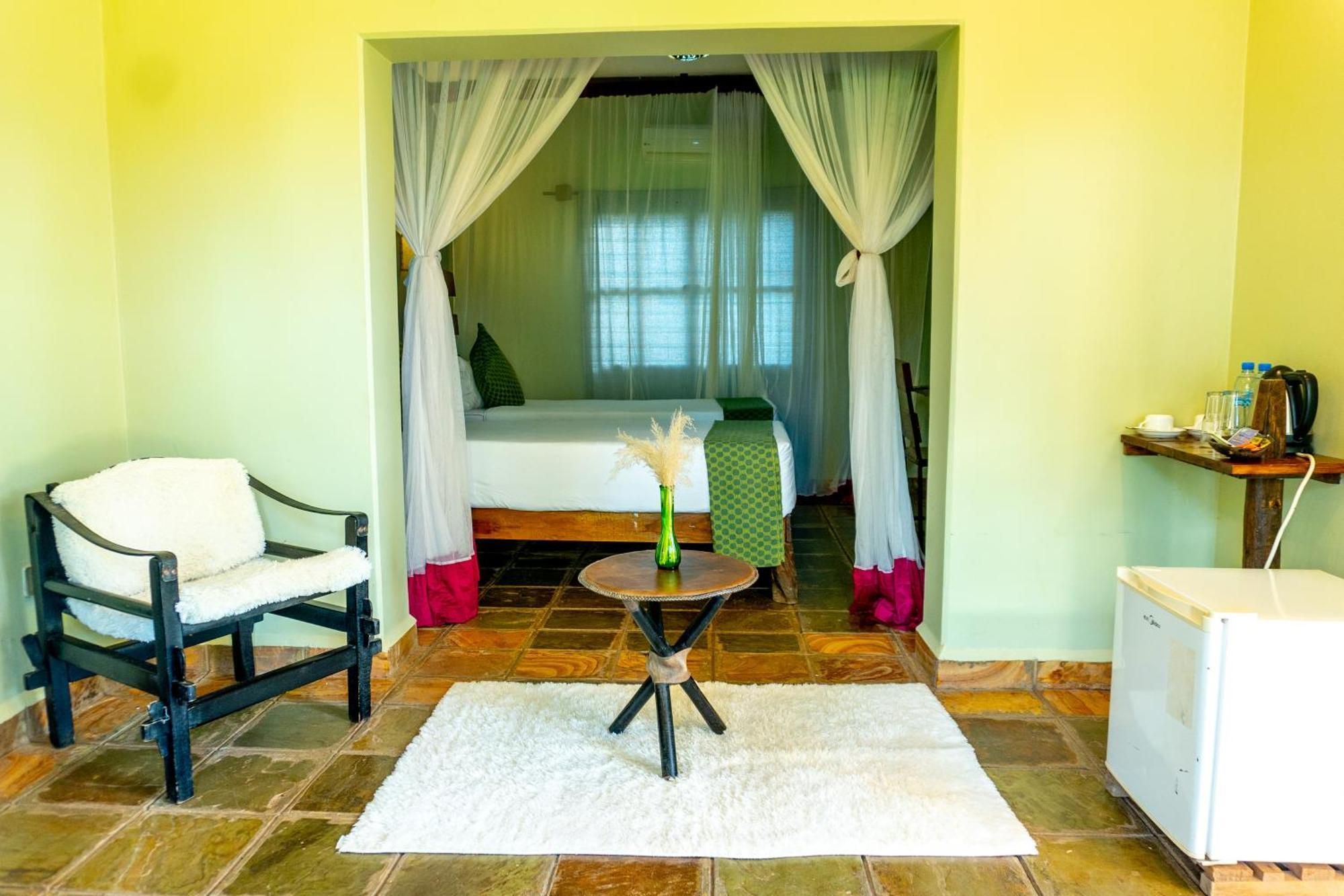 Weru Weru River Lodge Moshi Luaran gambar